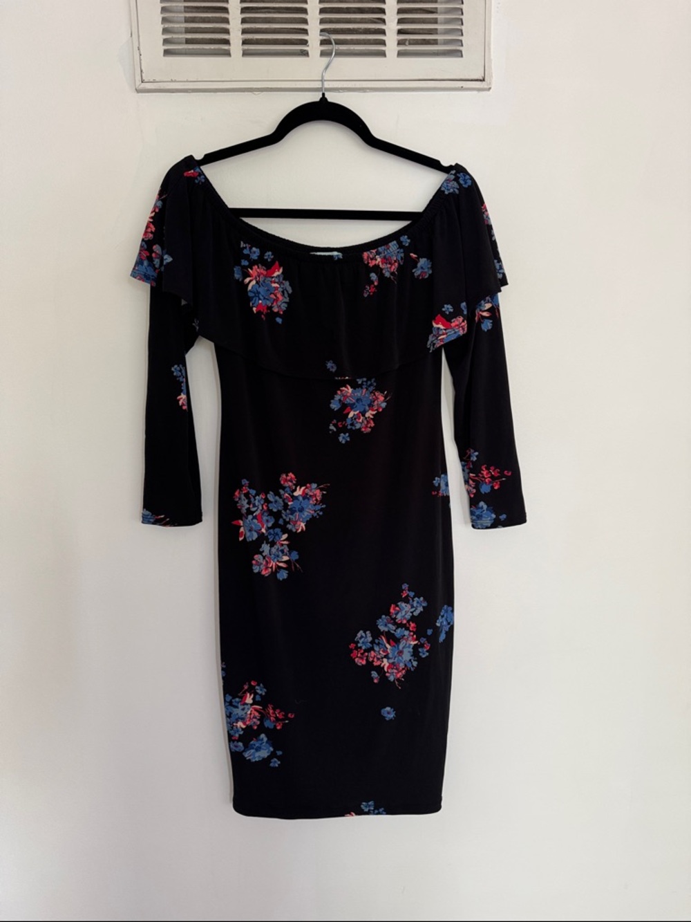 Veronica M Black One-Shoulder Floral Midi Dress